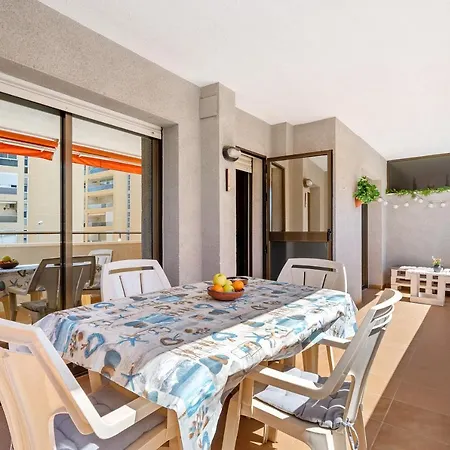 Ideal Familias Apartment